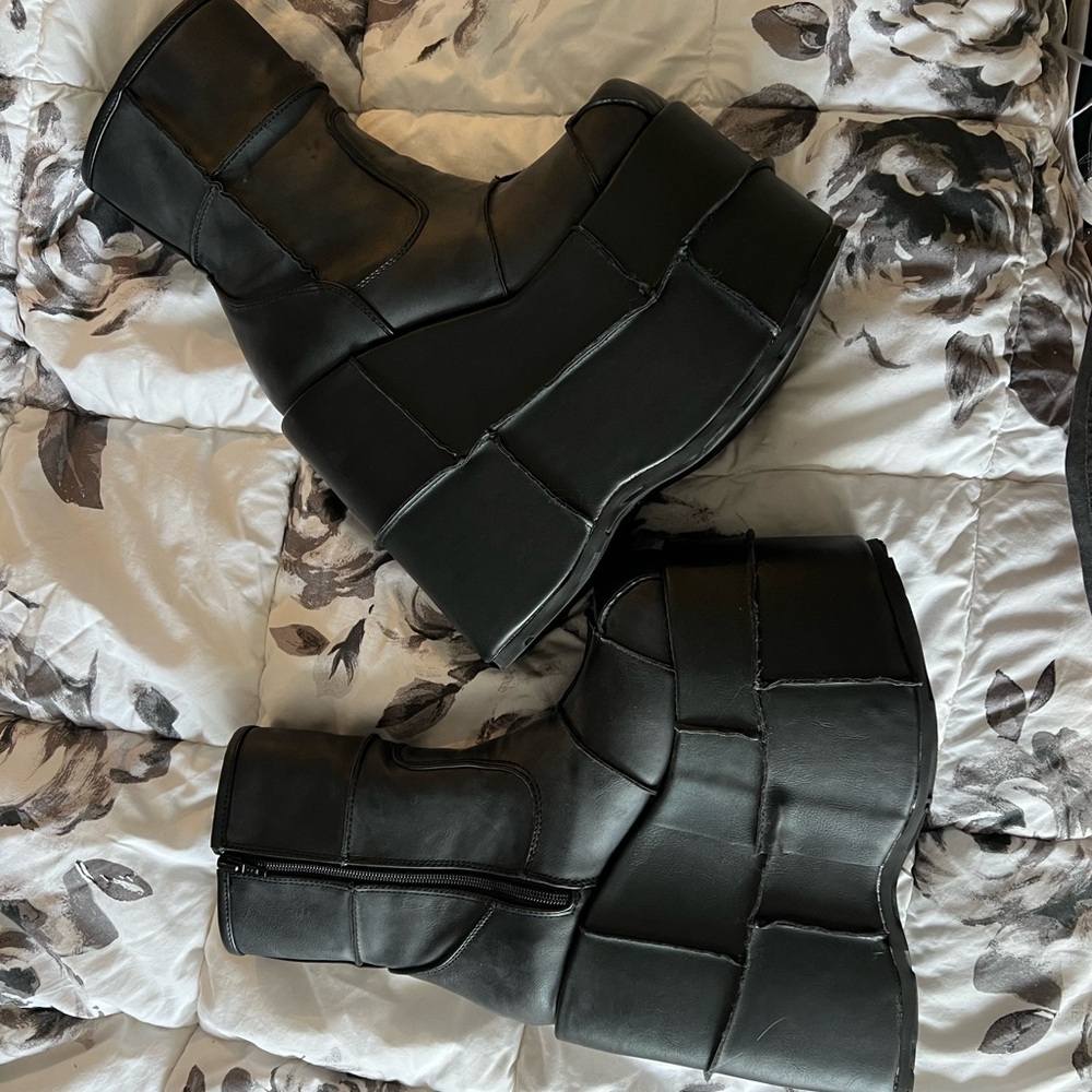 Demonia Stack-201 - Black Vegan Leather / Women's 10 Men's 8